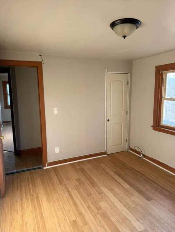 216 E 24th St - Photo 6 of 13