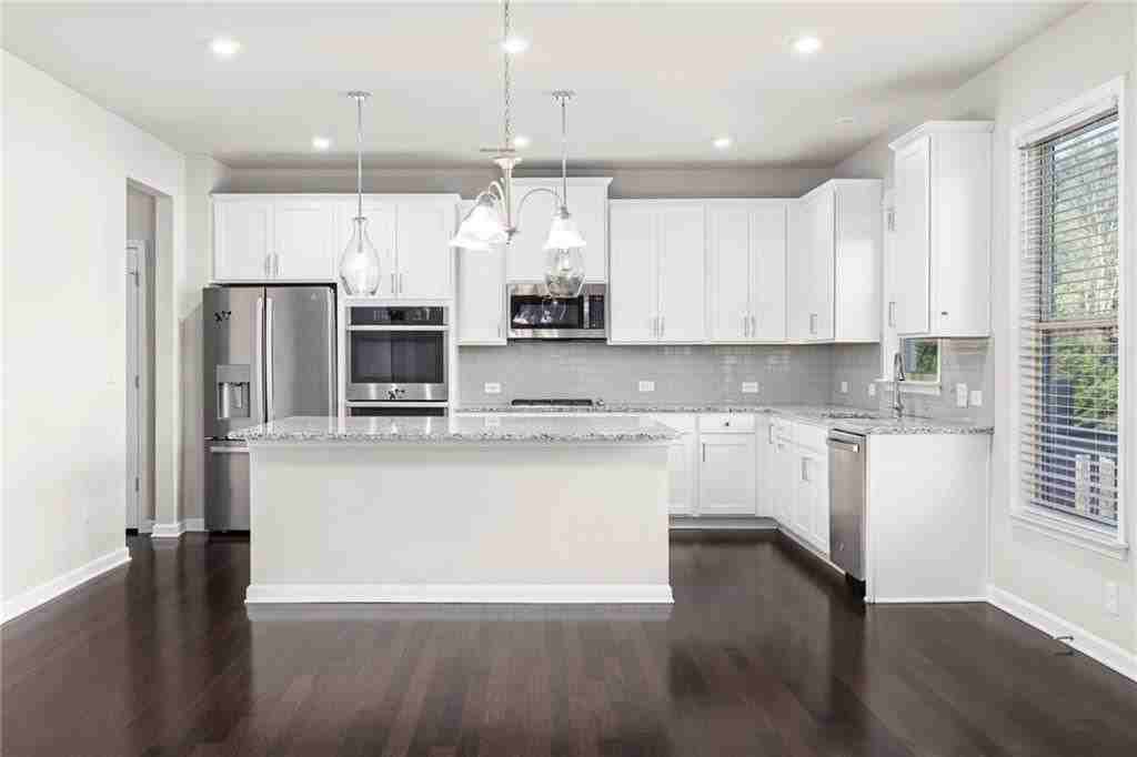 4411 Claiborne Ct - Photo 3 of 50