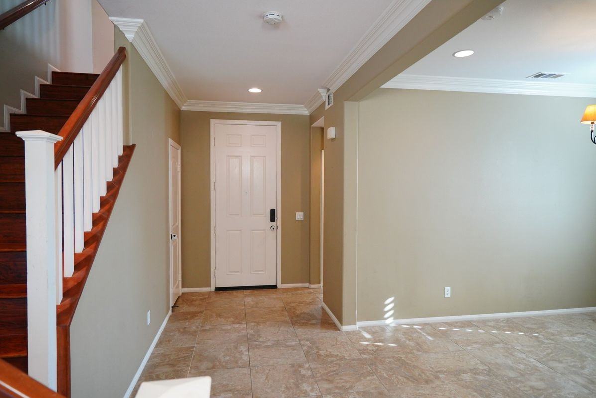 14748 Ella Dr - Photo 2 of 12