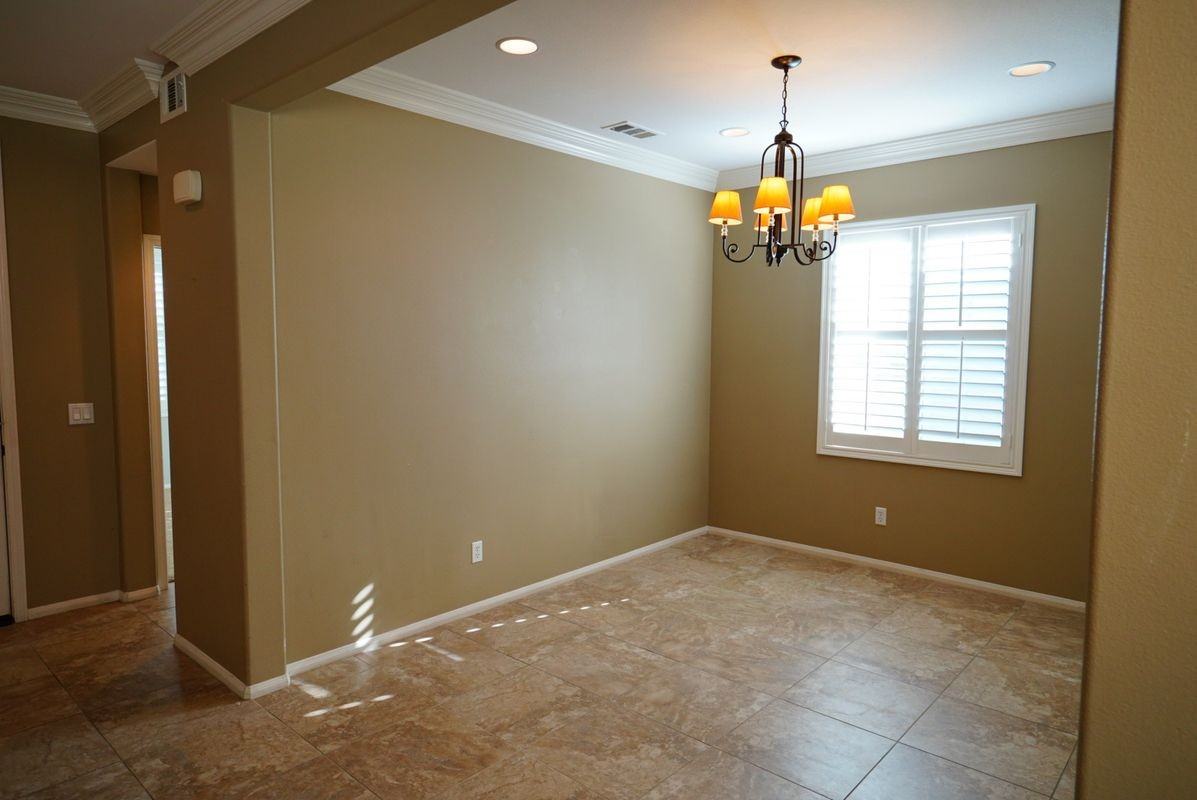 14748 Ella Dr - Photo 4 of 12