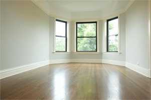 featured image of 3619 N Lakewood Ave #1