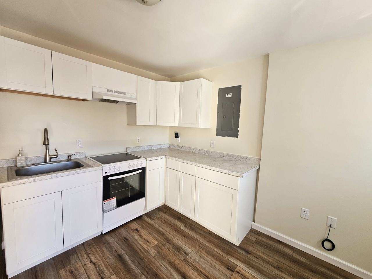 626 Rearn. Church Street - Photo 6 of 9