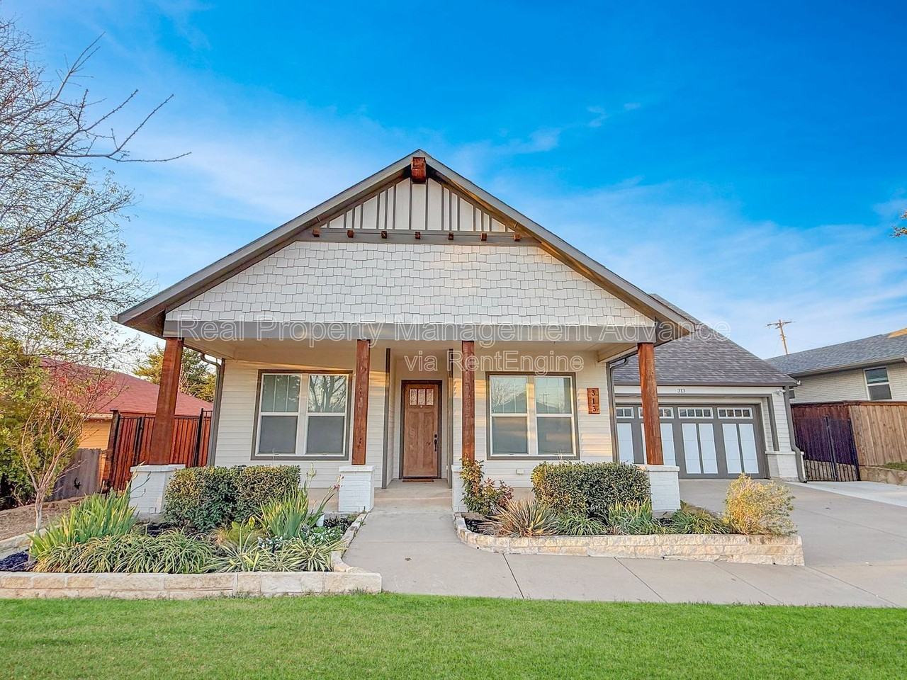 313 E 3rd St - Photo 3 of 29