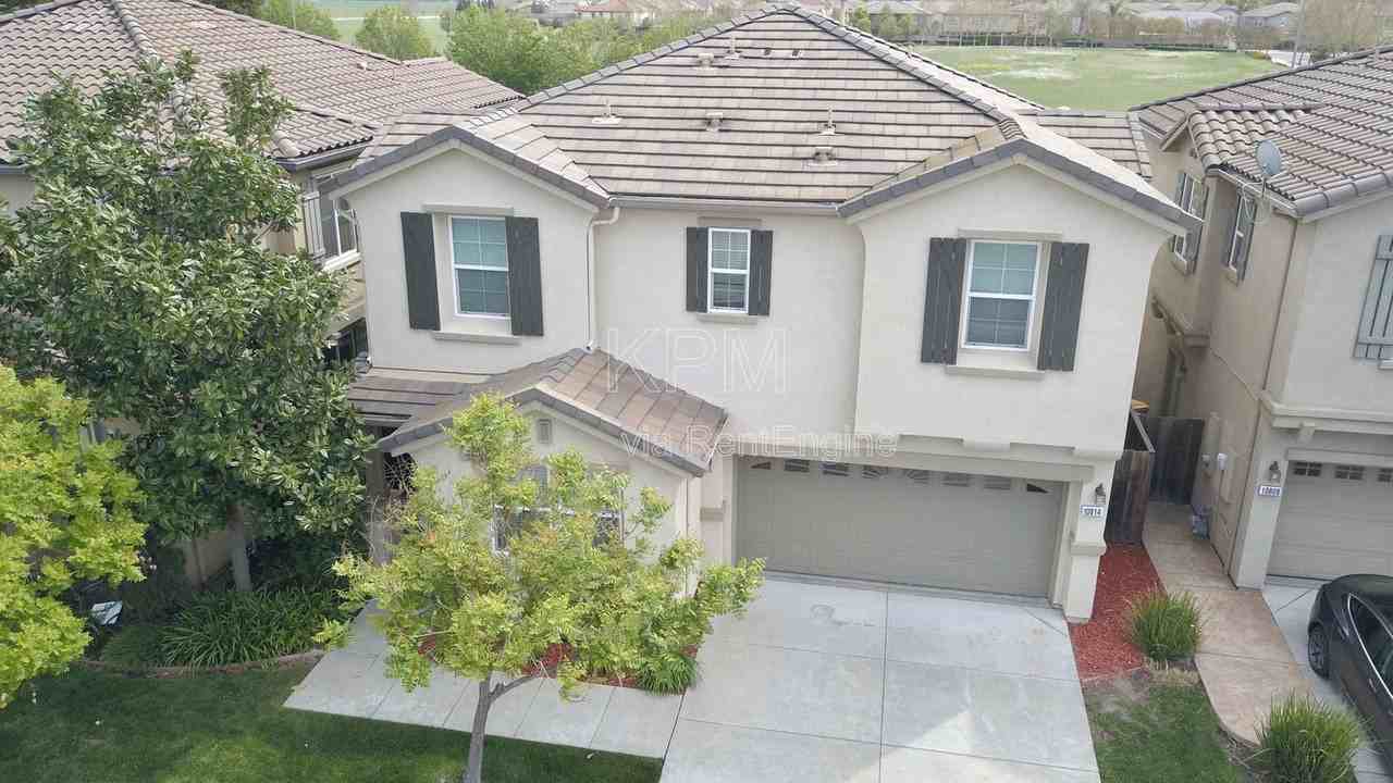 10814 Peony Place Dr - Photo 3 of 32