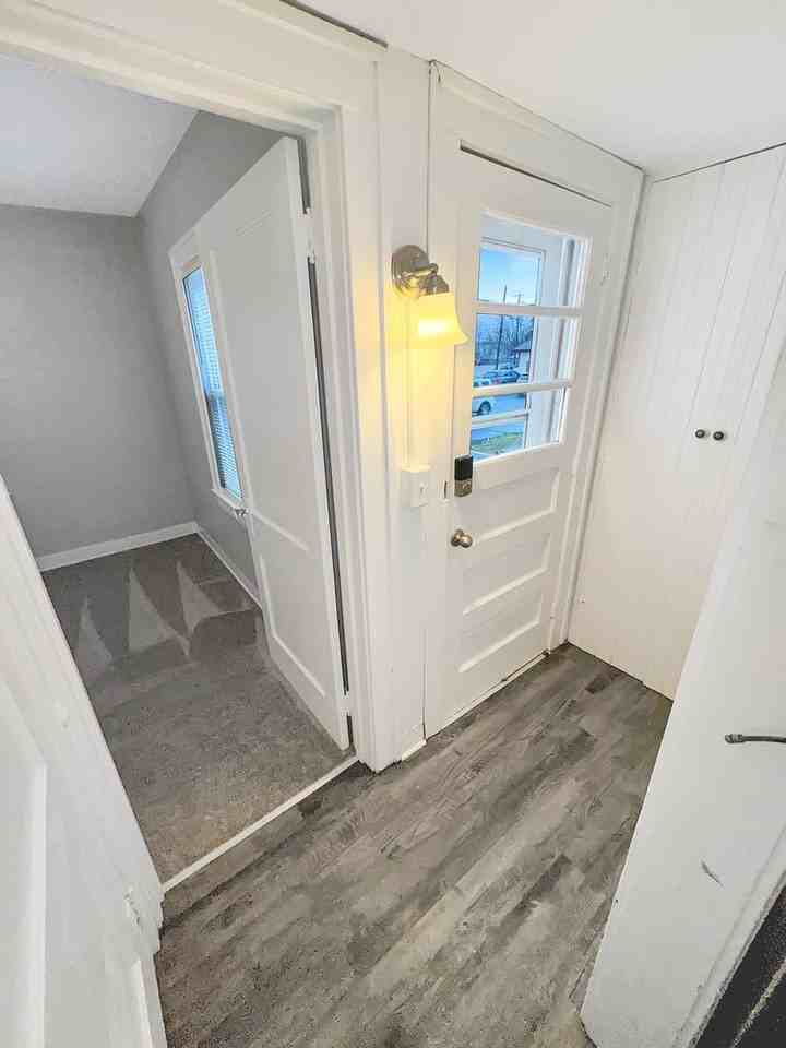 6824 Hanna Lake Ave Se - Photo 3 of 11