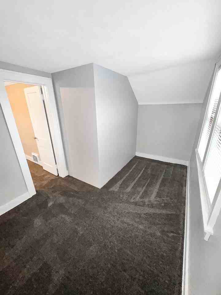 6824 Hanna Lake Ave Se - Photo 7 of 11