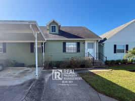 featured image of 6704 Hickorywood Ln