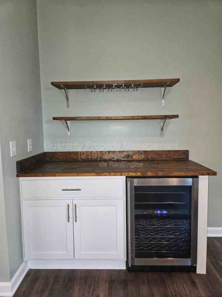 6241 Waterside Ln - Photo 3 of 16