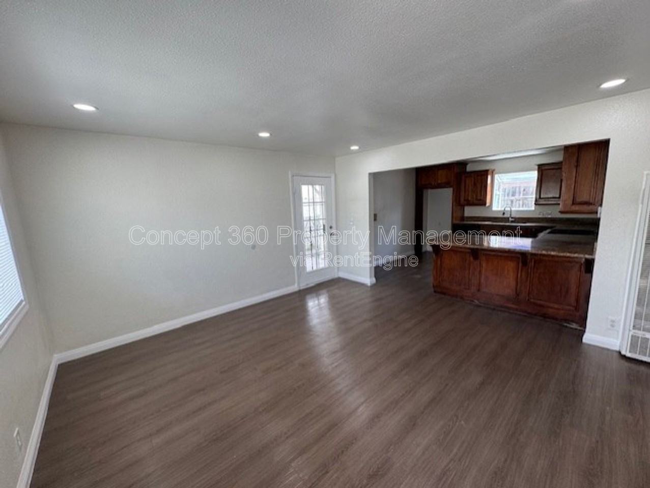 2425 W Cameron St #A - Photo 6 of 28