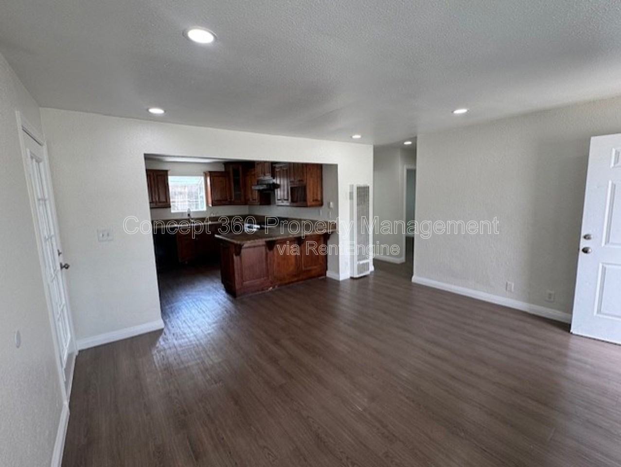 2425 W Cameron St #A - Photo 7 of 28