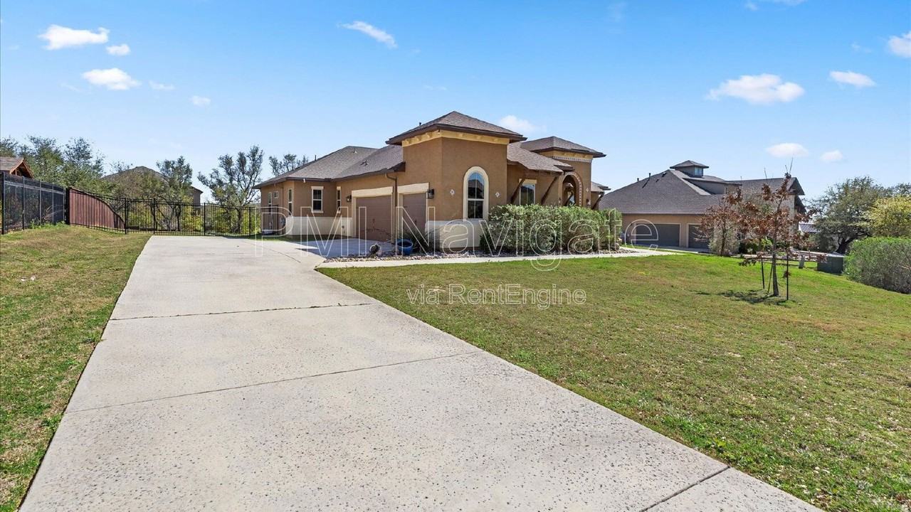 12706 Bluff Spurs Trl - Photo 4 of 23