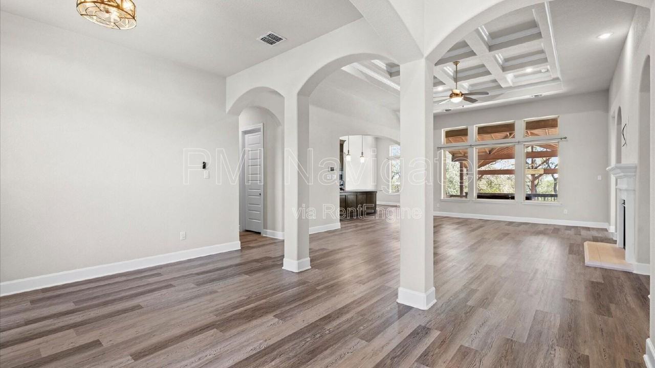 12706 Bluff Spurs Trl - Photo 6 of 23