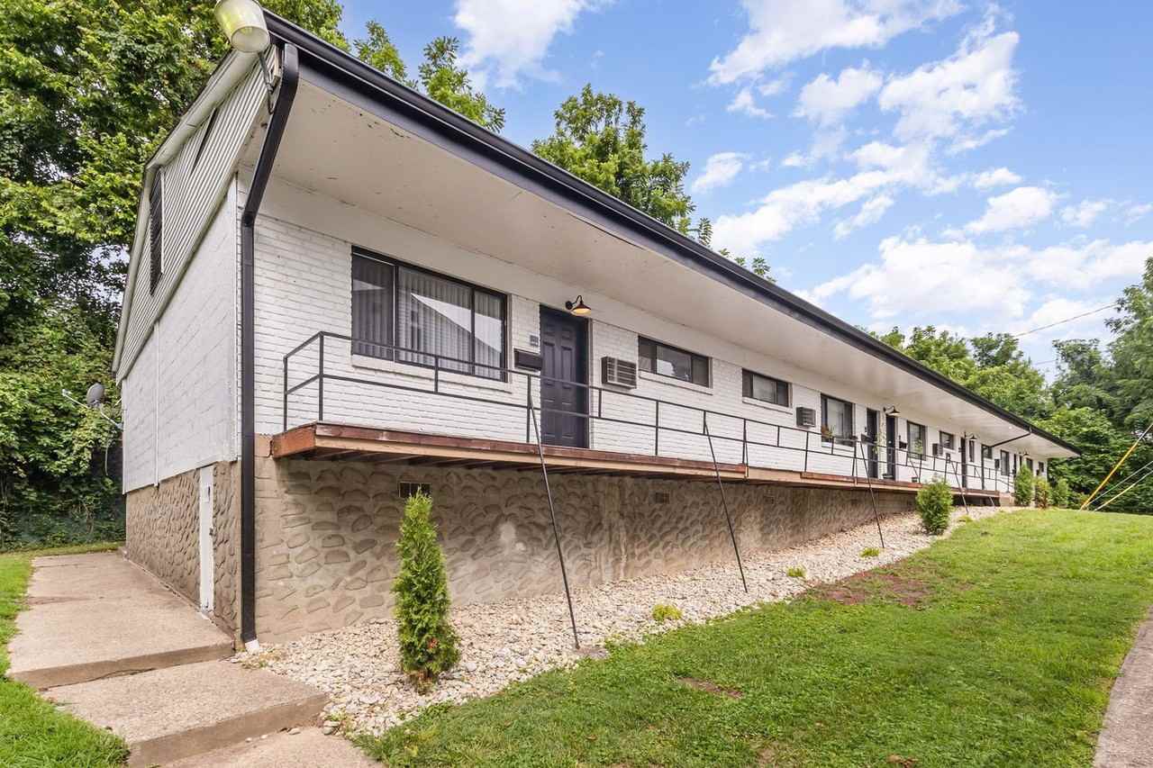 2857 Cypress Way #4 - Photo 7 of 10