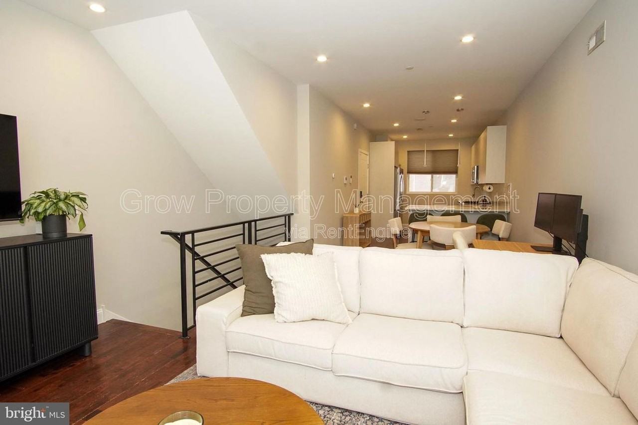 1616 Cambridge St #A - Photo 4 of 26