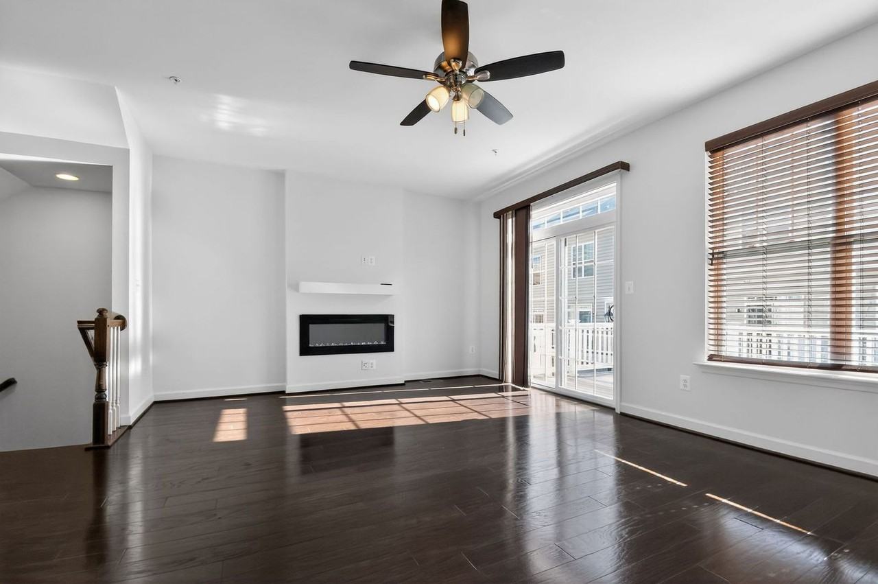 7419 Wood Meadow Way - Photo 3 of 19