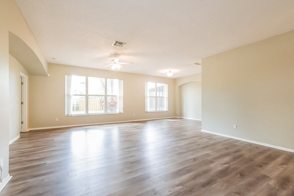 1760 Sparkling Water Cir - Photo 3 of 16