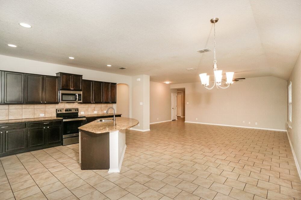 8850 Belgian Fls - Photo 5 of 16