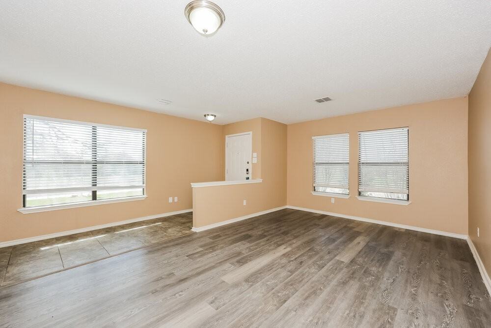 3505 Chapel Pointe Trl - Photo 6 of 17