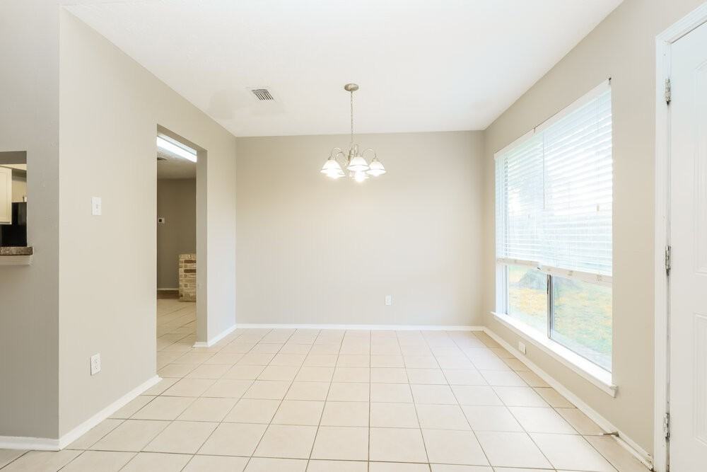 4831 Owens Creek Ln - Photo 6 of 16