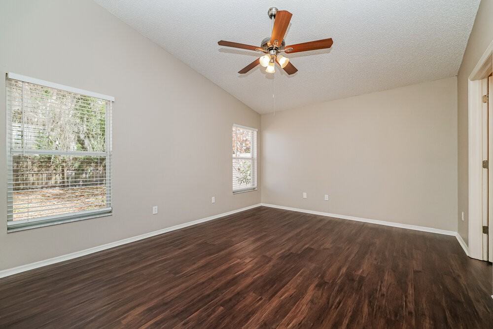 8730 Morrison Oaks Ct - Photo 7 of 16