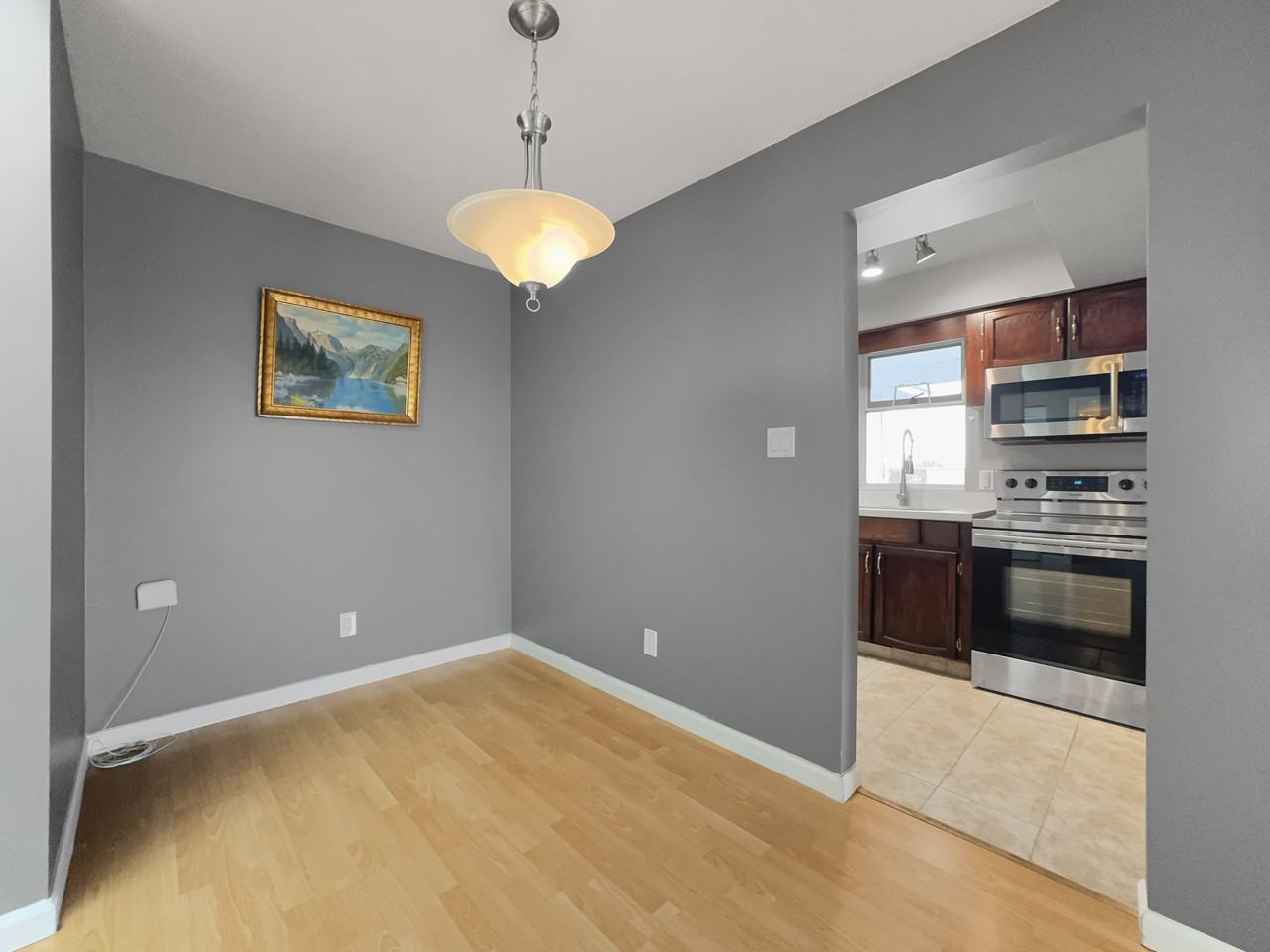 5335 Hastings Street - Photo 5 of 18