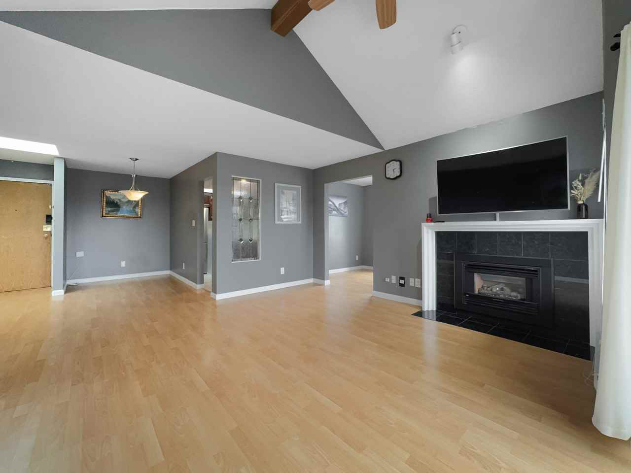 5335 Hastings Street - Photo 2 of 18