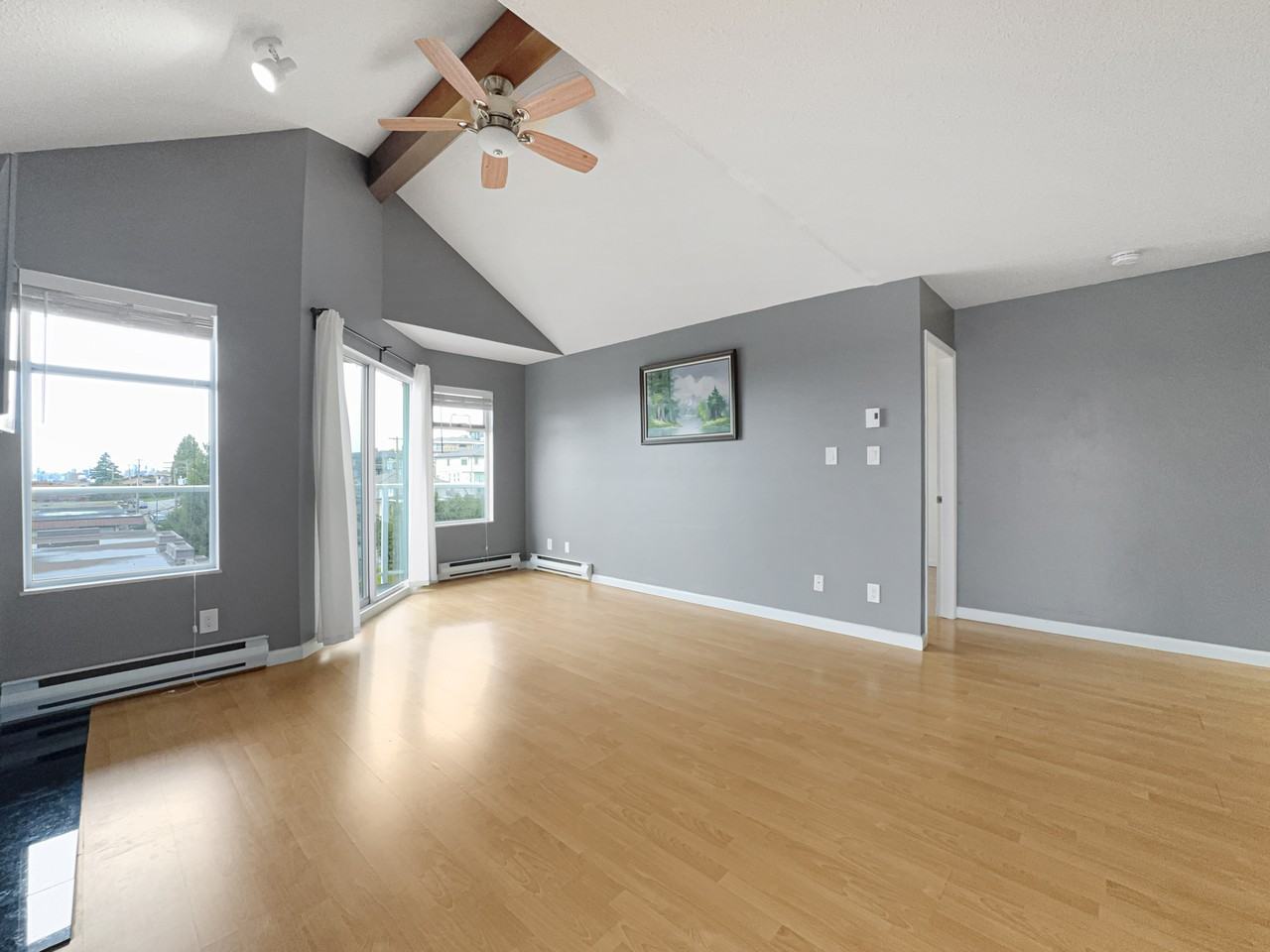 5335 Hastings Street - Photo 4 of 18