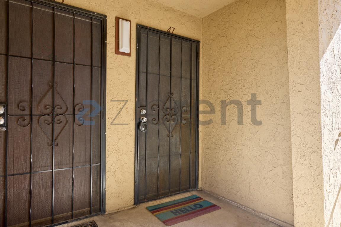 1010 W Macarthur Blvd #47 - Photo 2 of 22