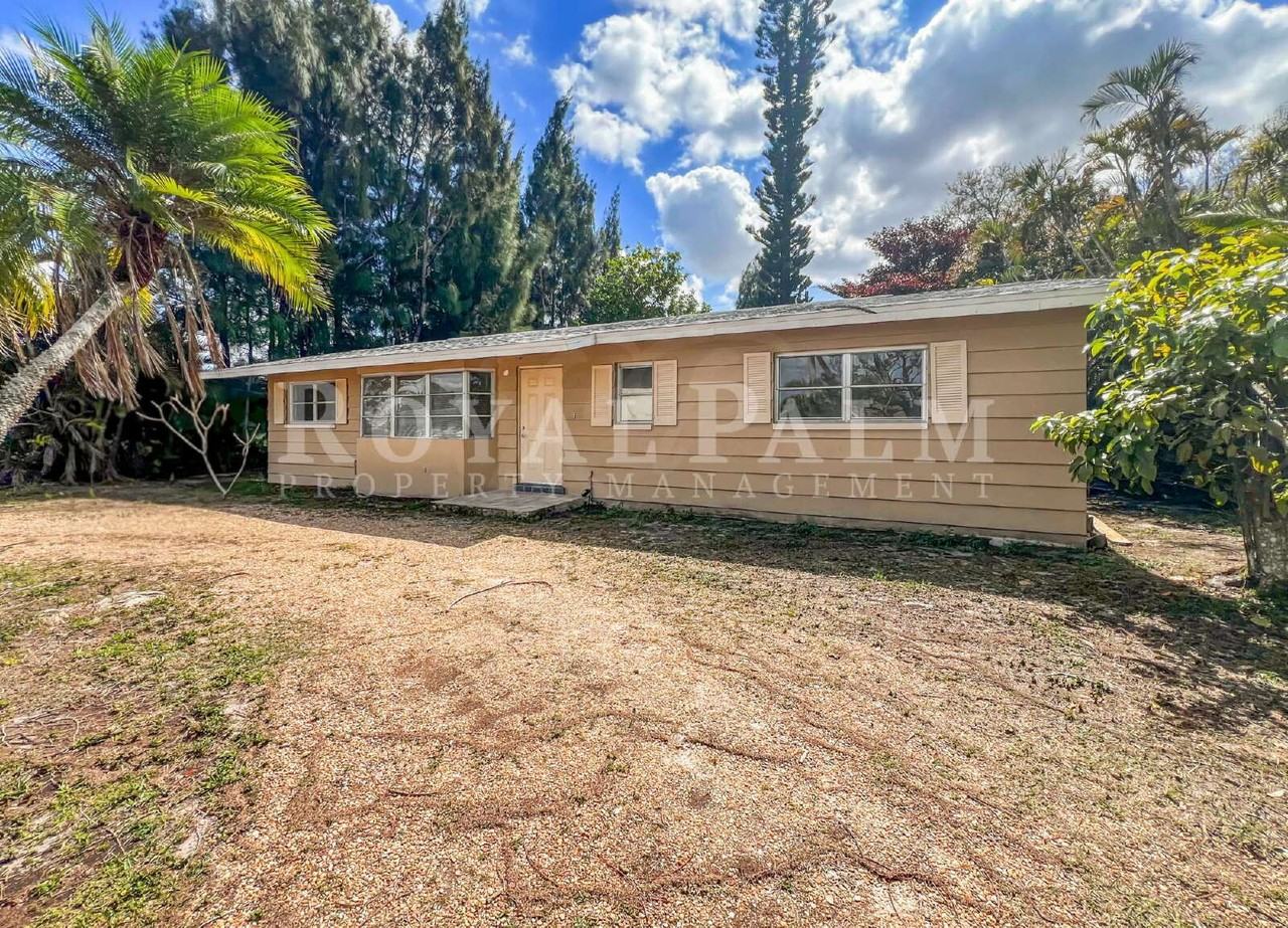 7300 Barragan Rd - Photo 2 of 32