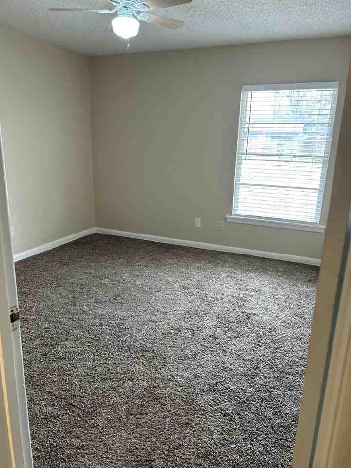 3416 38th St - Photo 7 of 16