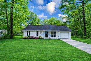 43 Surrey Ct - Photo 1 of 1