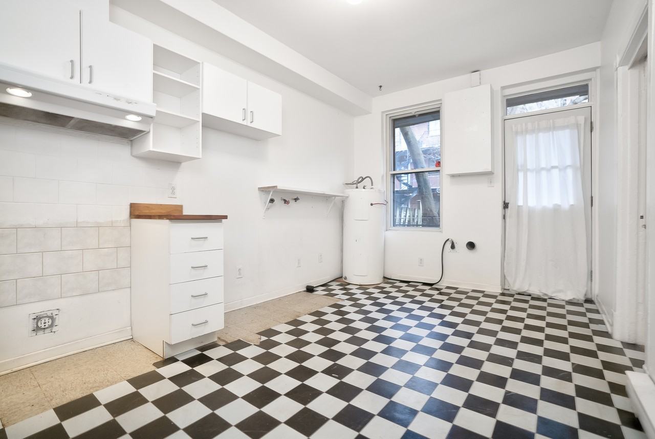 6369 Rue Saint-Dominique - Photo 6 of 31