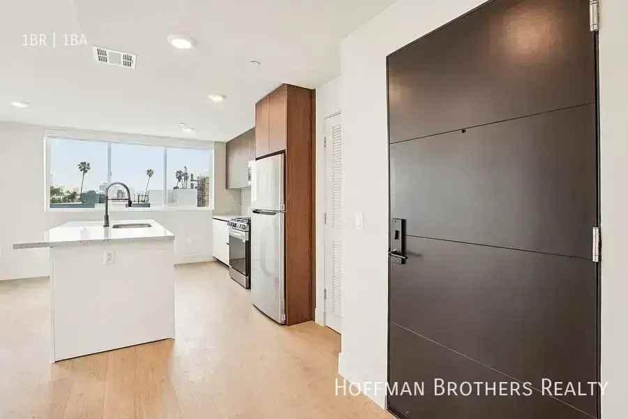 707 S Berendo St #203 - Photo 4 of 45