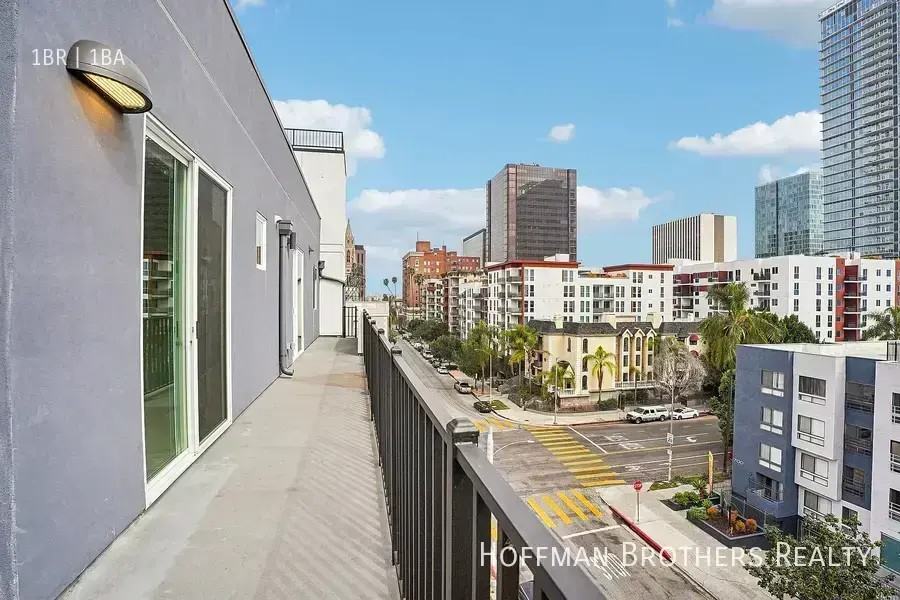 707 S Berendo St #203 - Photo 5 of 45