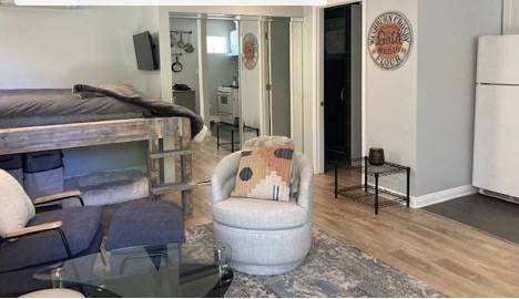 4276 Kenyon Ave - Photo 3 of 7