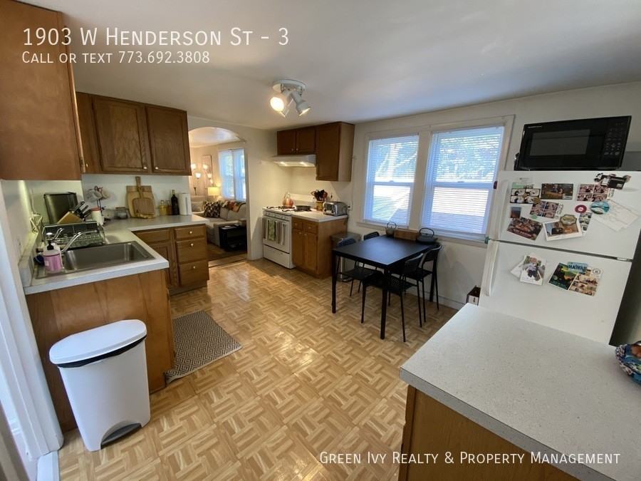 1903 W Henderson St #3 - Photo 6 of 9