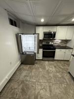 featured image of 1164 Lonsdale Ave #4
