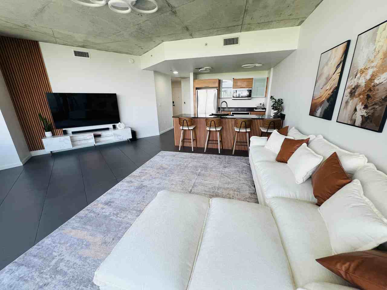 3301 Ne 1st Ave #M0405