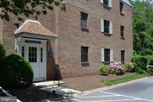 featured image of 158 Woodstream Dr #158