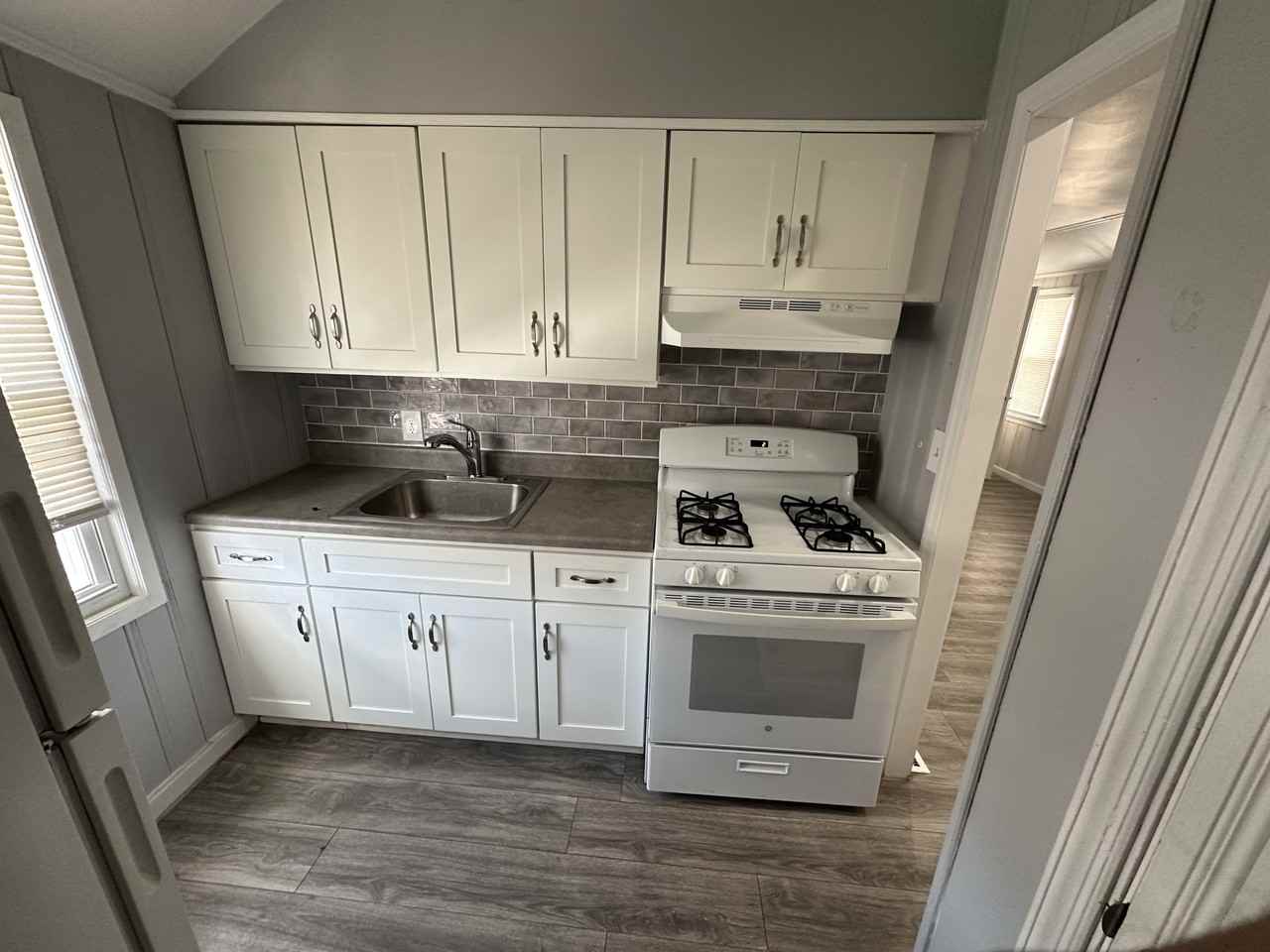 198 Edmund Ave #NA - Photo 4 of 9