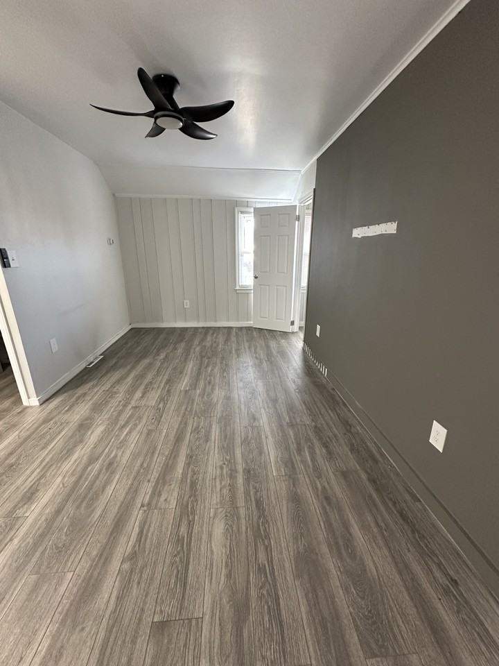 198 Edmund Ave #NA - Photo 5 of 9