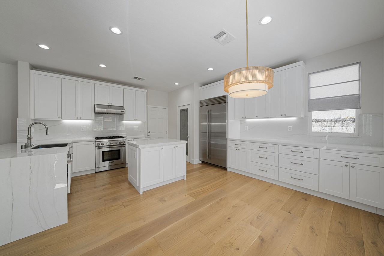 25352 Avanti Ct #NA - Photo 4 of 37