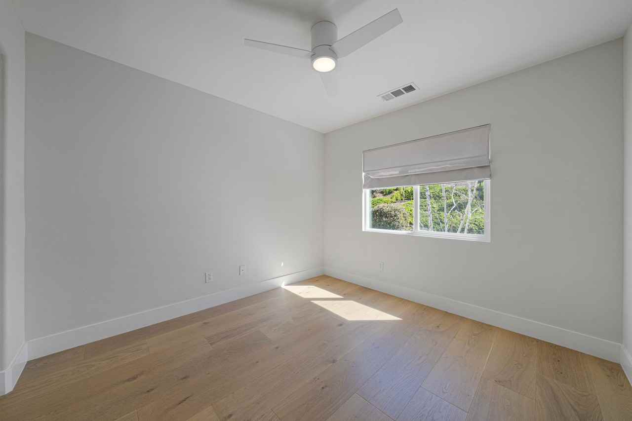 25352 Avanti Ct #NA - Photo 5 of 37