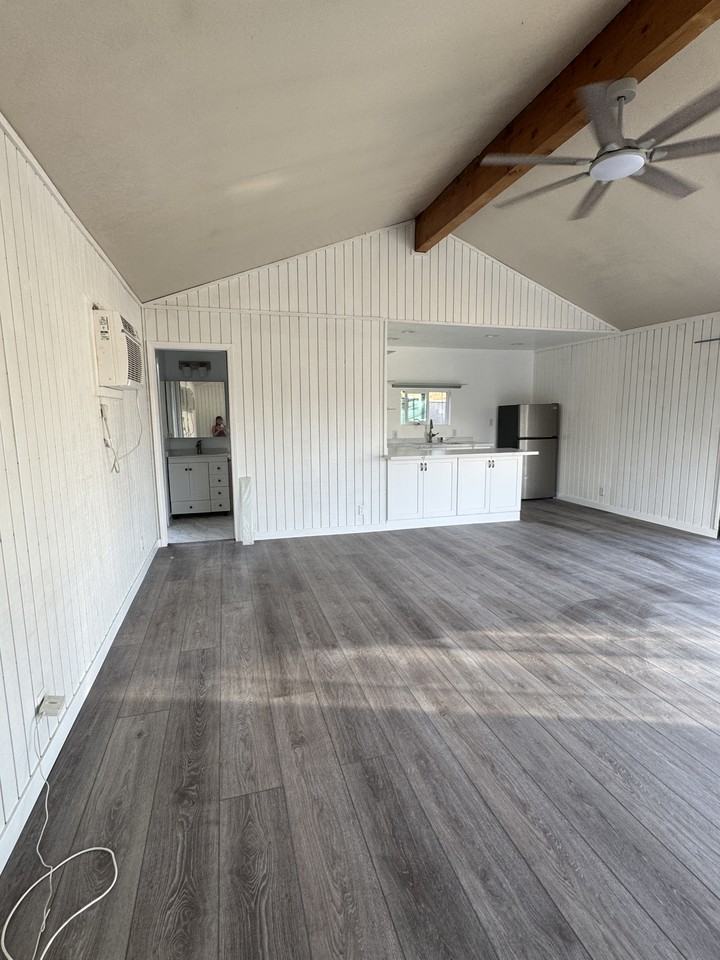 401 Oxford Dr #BACK - Photo 6 of 12