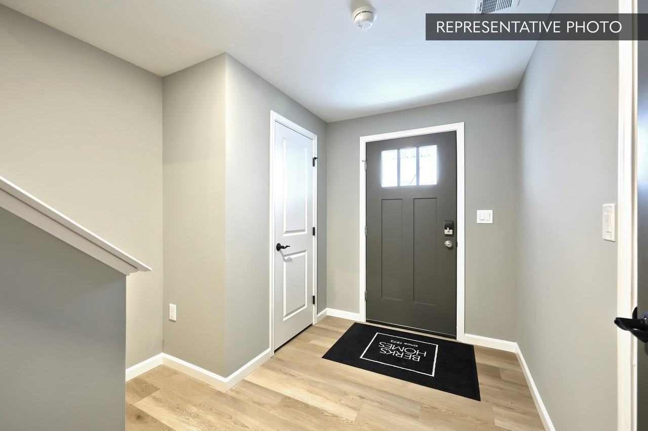 1047 Ellie Ln W #1047 - Photo 3 of 17