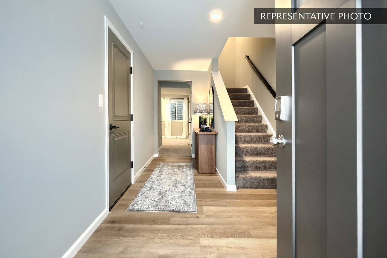 1047 Ellie Ln W #1047 - Photo 4 of 17