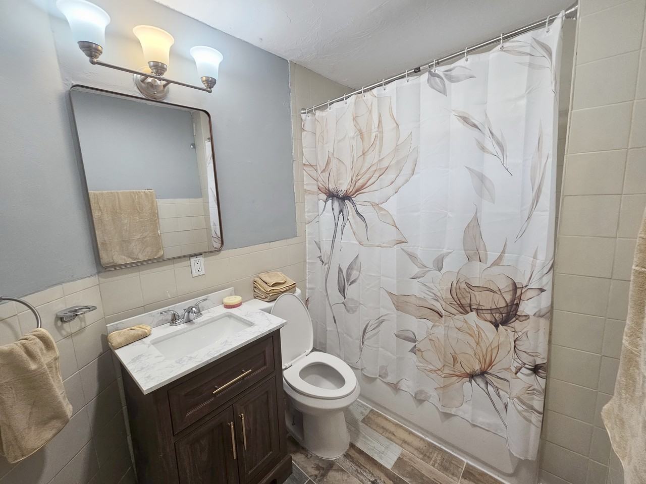 8 Navillus Ter - Photo 3 of 16