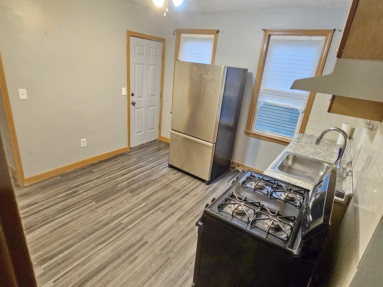 8 Navillus Ter - Photo 5 of 16