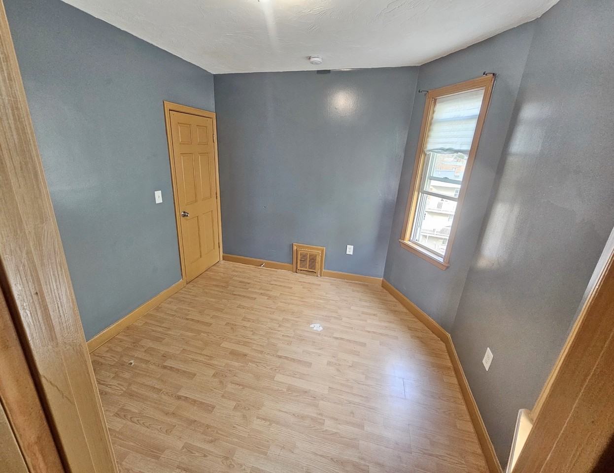 8 Navillus Ter - Photo 7 of 16