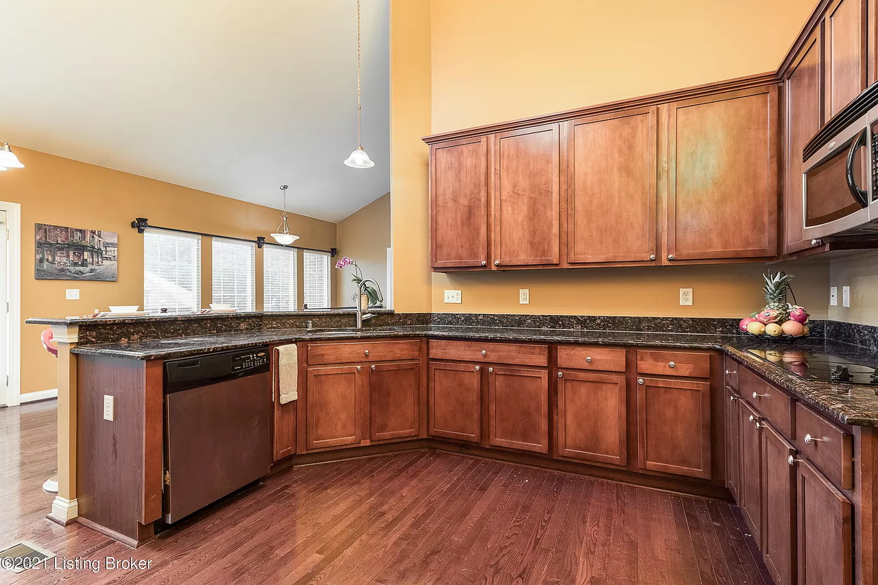 16701 Glen Lakes Dr #NA - Photo 4 of 25